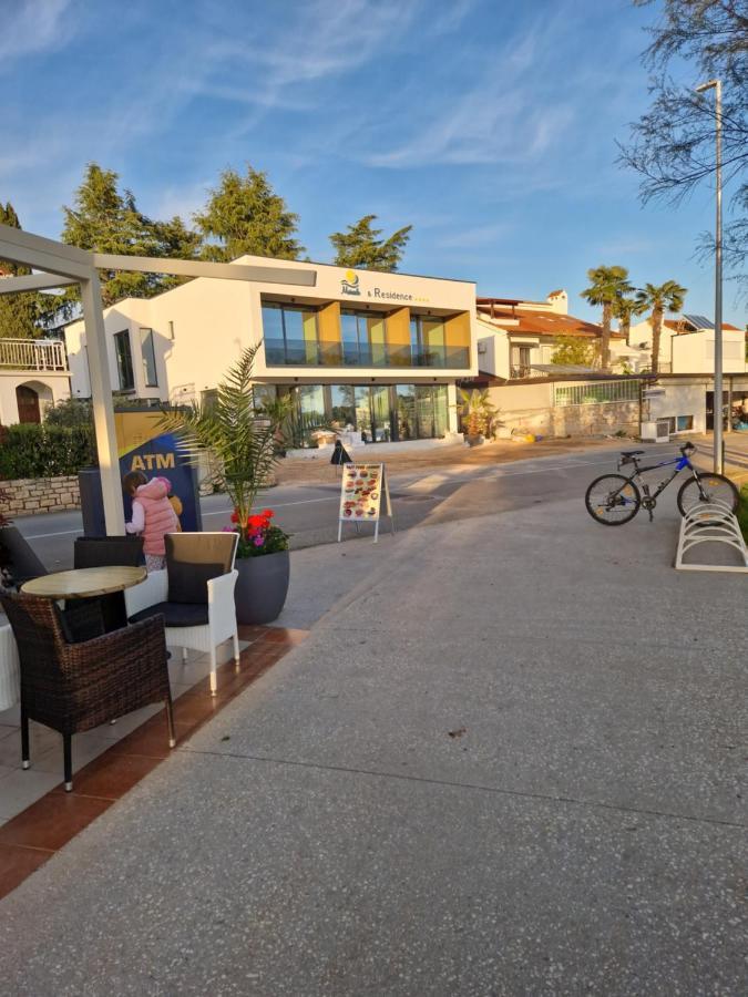 פורץ Maresole Beachfront Residence מראה חיצוני תמונה