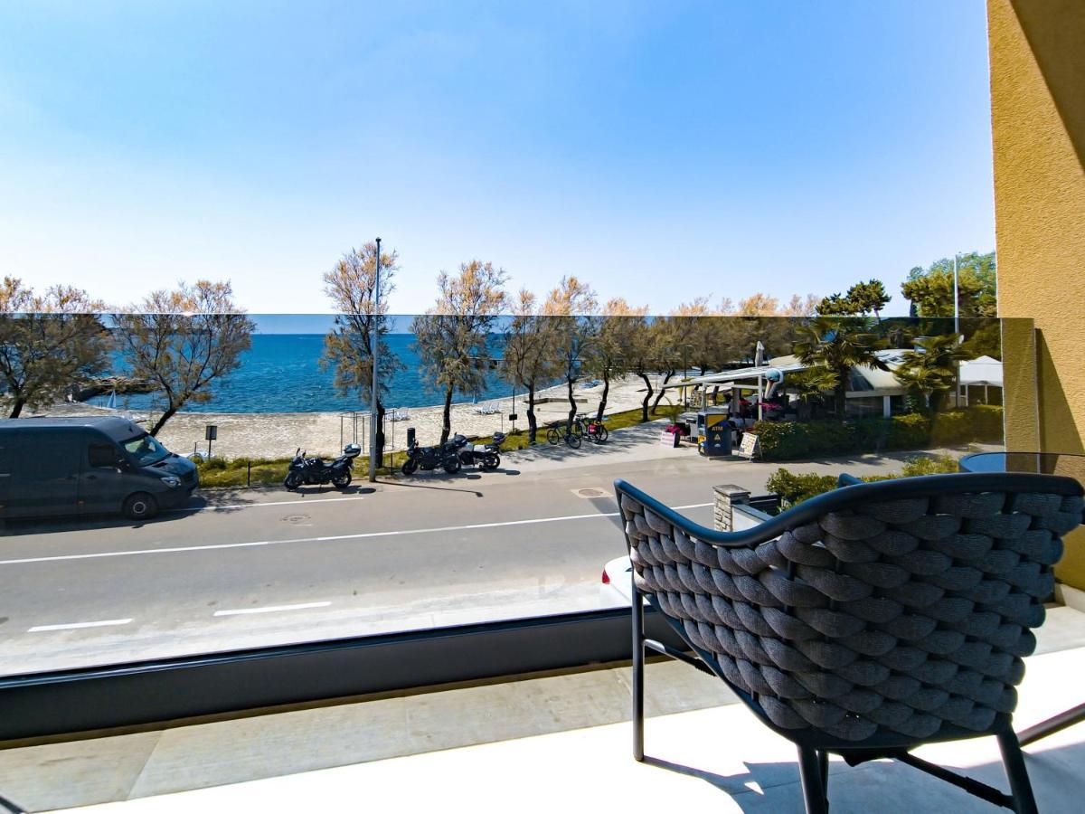 פורץ Maresole Beachfront Residence מראה חיצוני תמונה