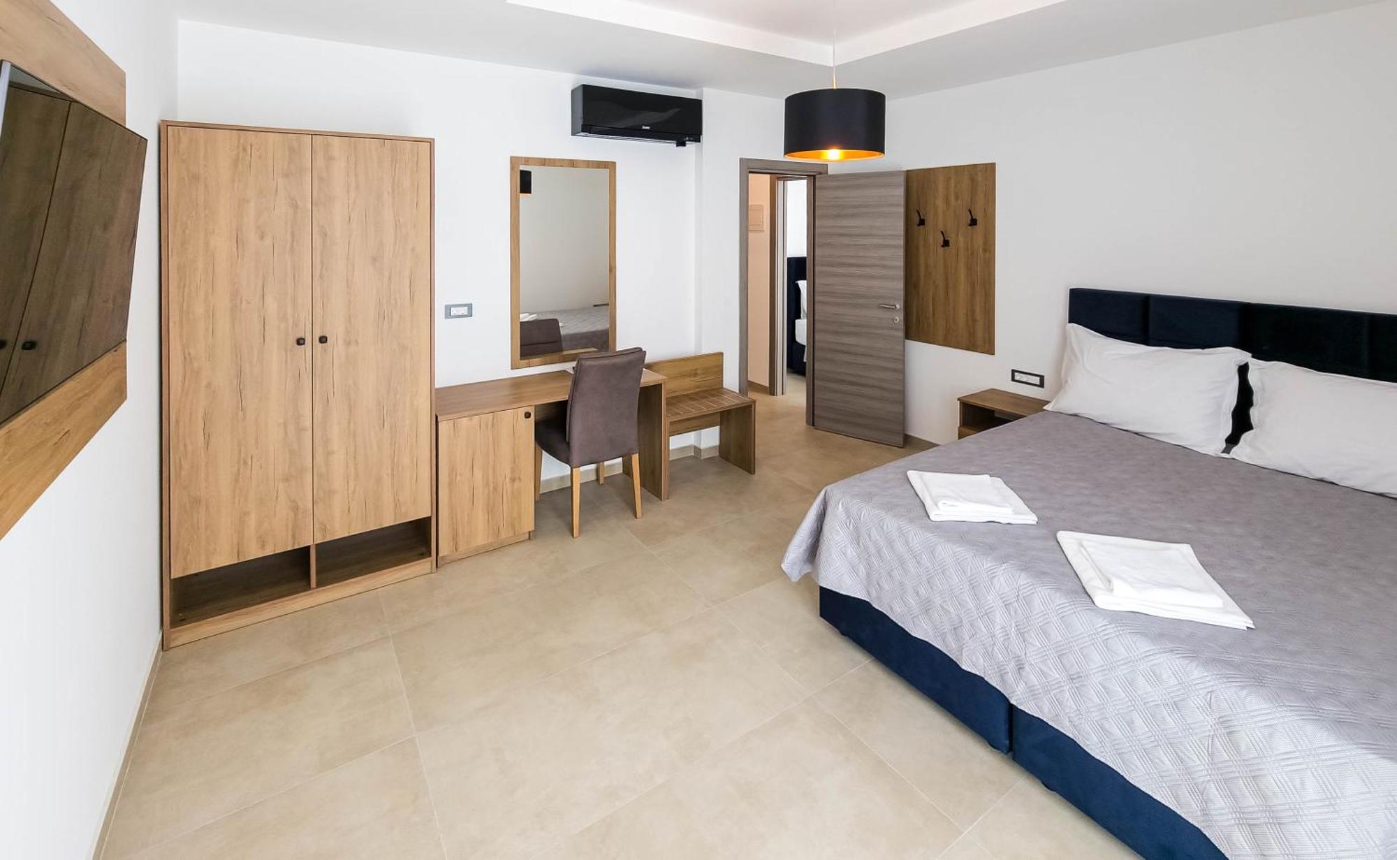 פורץ Maresole Beachfront Residence מראה חיצוני תמונה